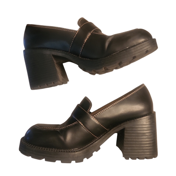 No Boundaries platform shoes in great shape. - Picture 3 of 5